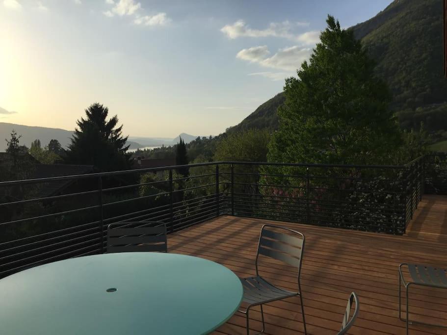 Maison De Vacances 220M2 Vue Lac Et Chateau Menthon-Saint-Bernard Exterior photo