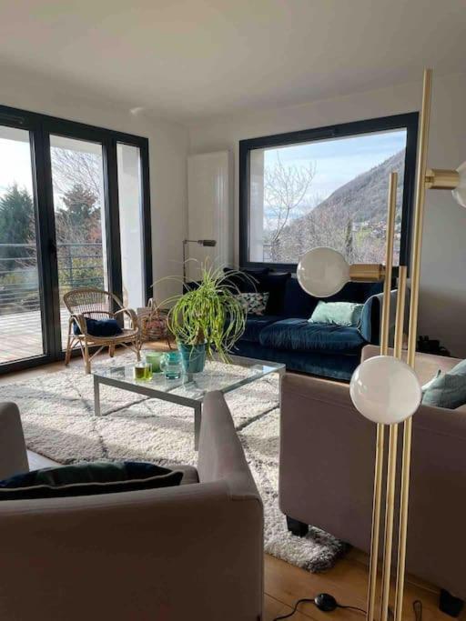 Maison De Vacances 220M2 Vue Lac Et Chateau Menthon-Saint-Bernard Exterior photo